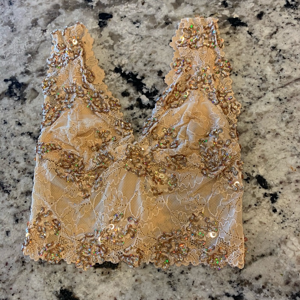 Bebe Crop Top